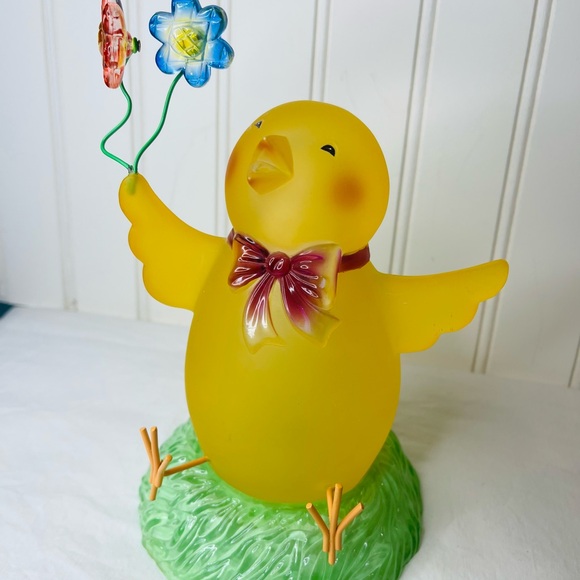 AVON VINTAGE LIGHTED CHICK - Picture 6 of 7